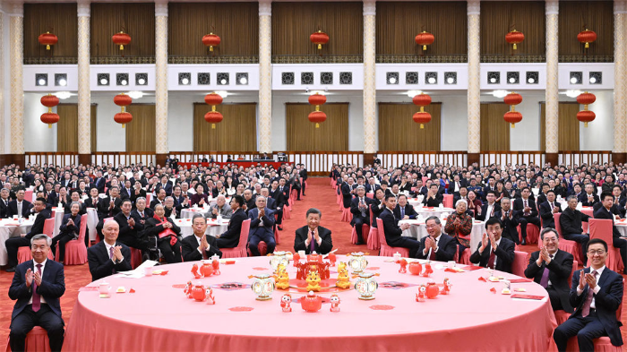 中共中央国务院举行春节团拜会 习近平发表讲话.jpg