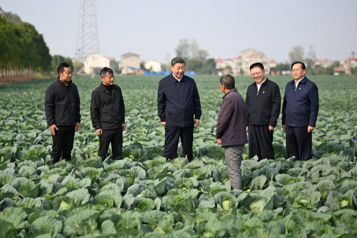 习近平在湖北考察时强调 鼓足干劲奋发进取 久久为功善作善成 奋力谱写中国式现代化湖北篇章.jpg